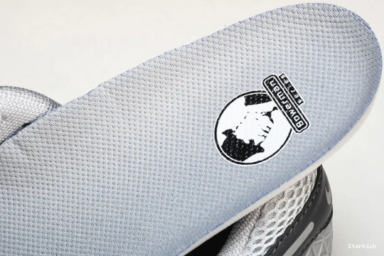  5 Grey Nike BV1358-001 Vast Zoom Vomero  0113